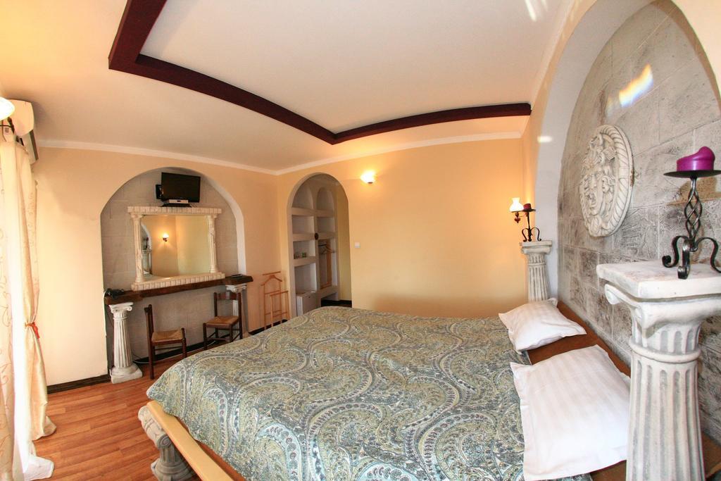 Castelul Lupilor Chimindia Phòng bức ảnh